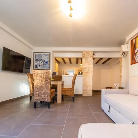 Apartment Skor Komiža